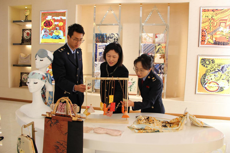 稅惠賦能 助力寧南繭絲產業織出互聯網“新絲路”